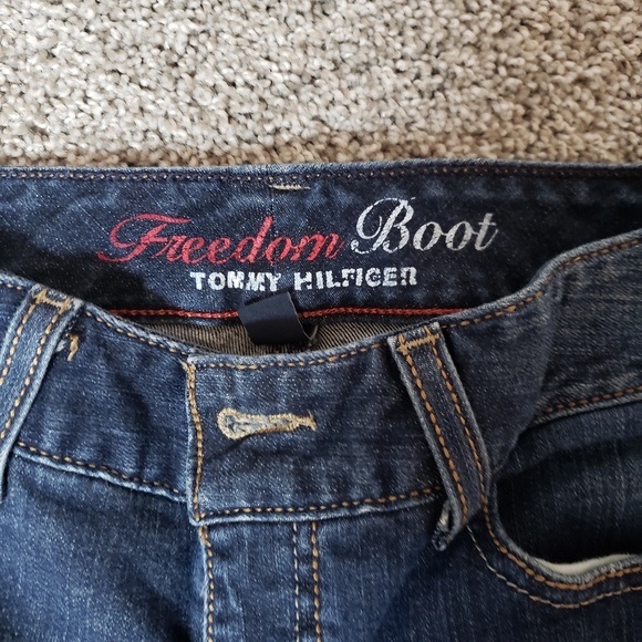 Freedom Jeans by Tommy Hilfiger - Picture 2 of 6